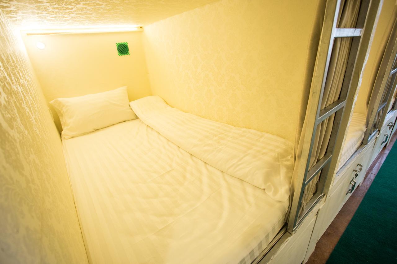 Green Box Capsule Hostel & Hotel Vientiane Bagian luar foto